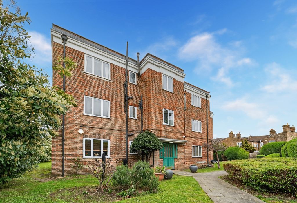 Property photo 3 of 13