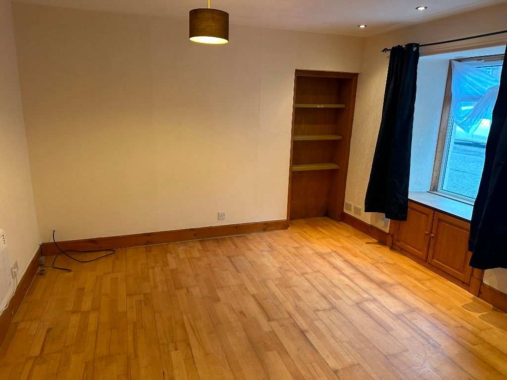 Property photo 3 of 7 Photo 3