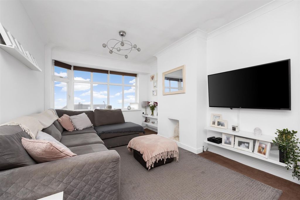 Property photo 2 of 20 Living Area