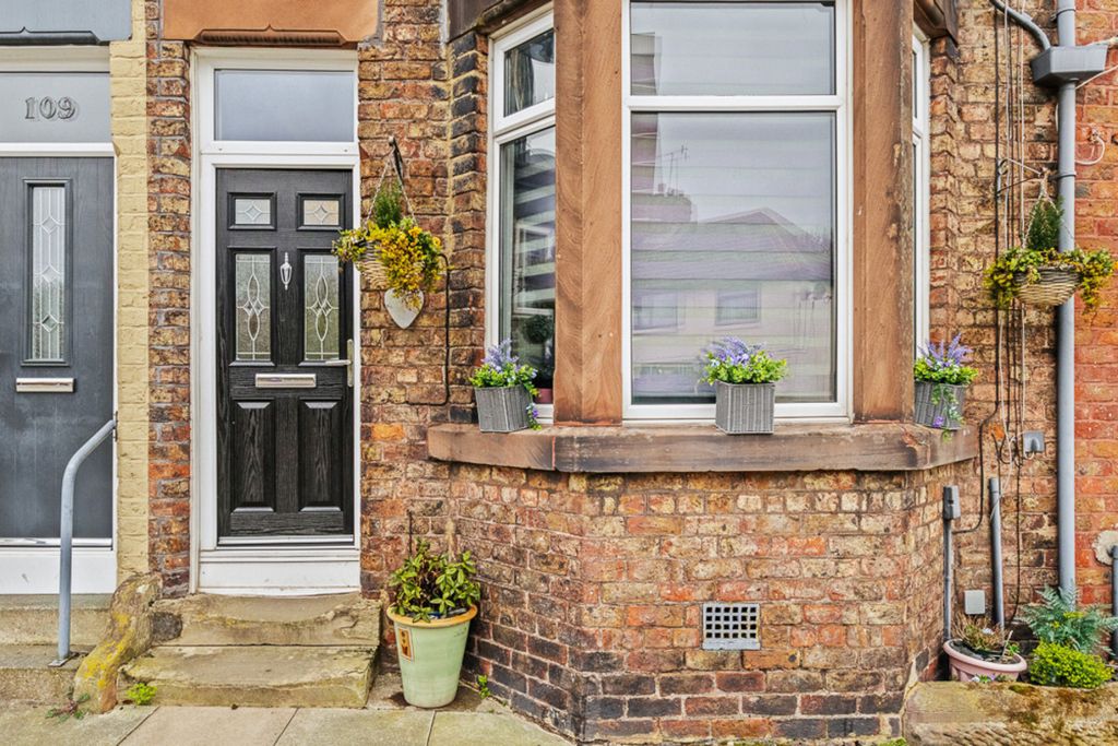 Property photo 3 of 31