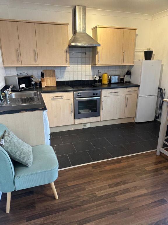 Property photo 3 of 4