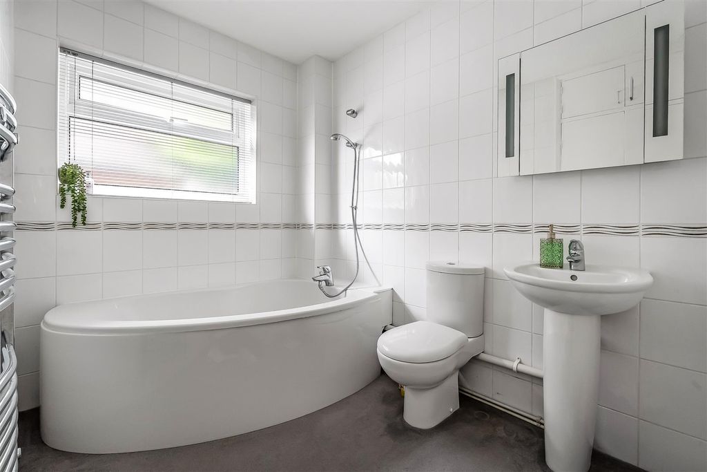 Additional image 14 of 4 bed detached house for saleErmyn Way, Leatherhead KT22
