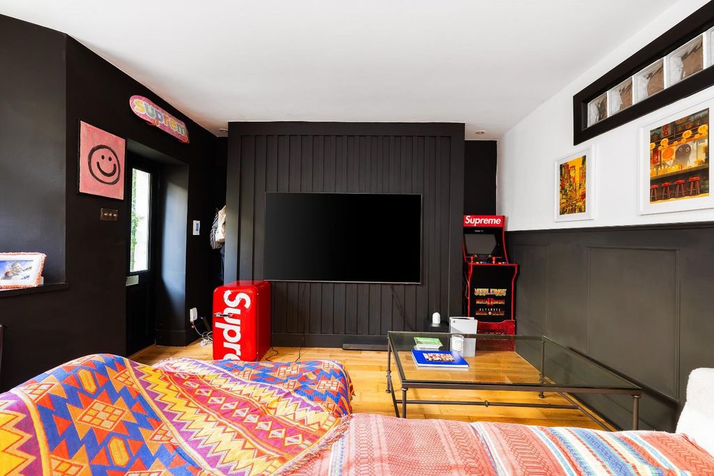 Property photo 1 of 28 014A9783-Charlien.Jpg