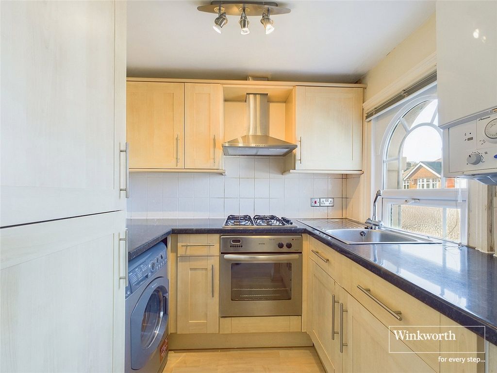 Property photo 3 of 7 Picture No. 17
