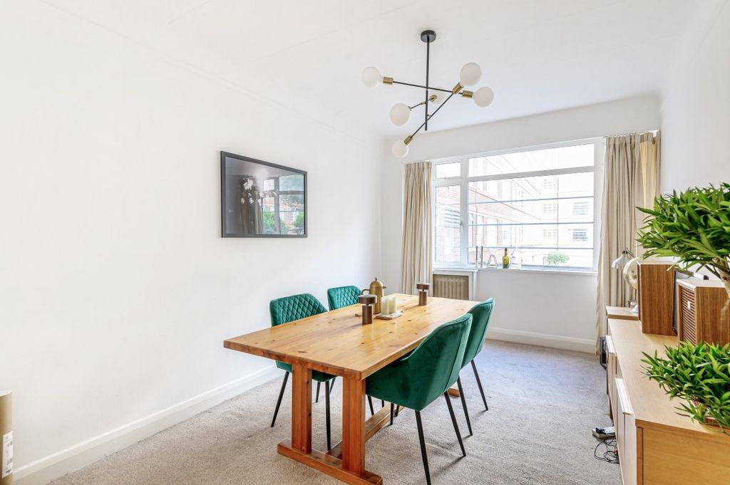 Property photo 1 of 7 856745 (2)