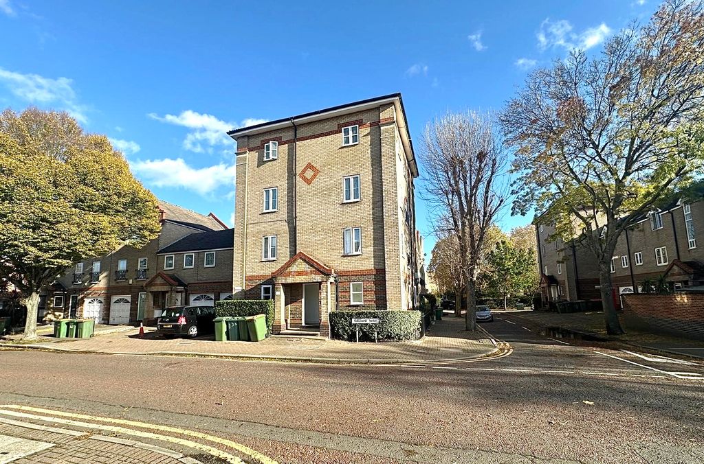 Property photo 1 of 8