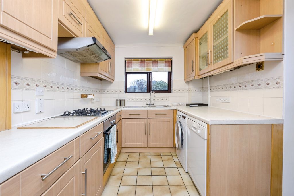 Property photo 2 of 15