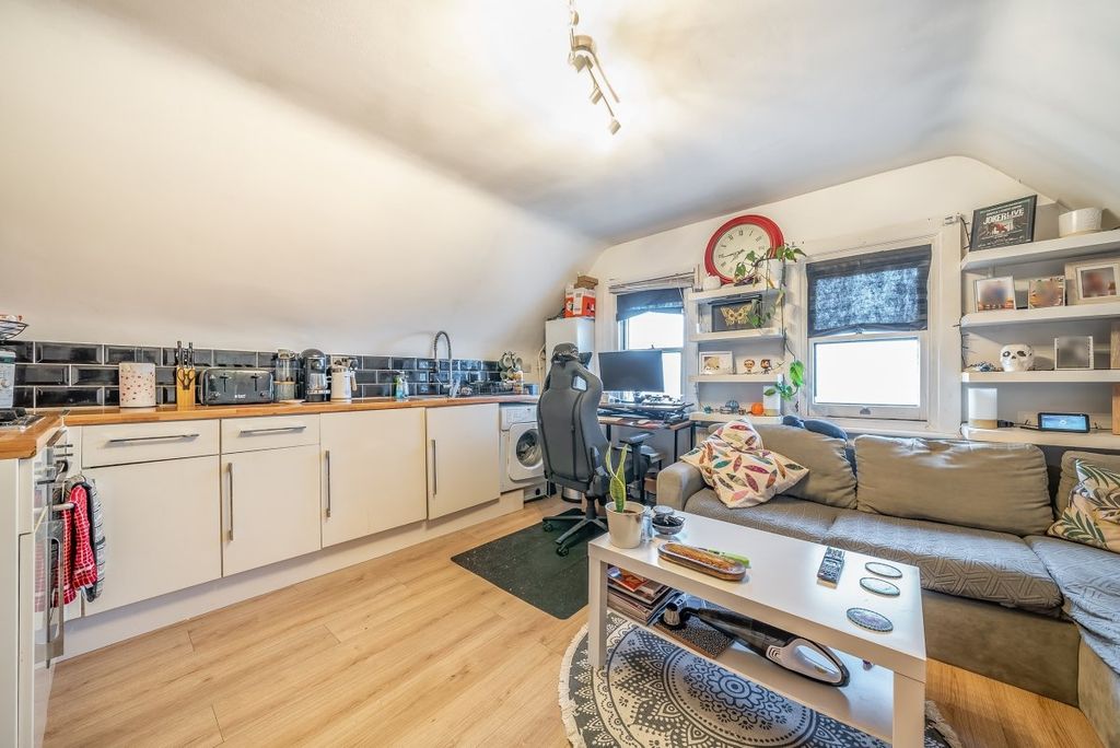 Property photo 1 of 6 1077587 (2)