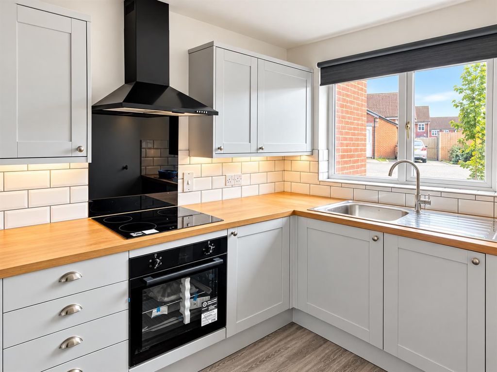 Property photo 2 of 11 2A9F20A3-54Ad-4317-971d-B924177c788E.Png