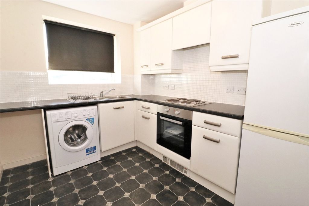 Property photo 3 of 8 Picture No. 19