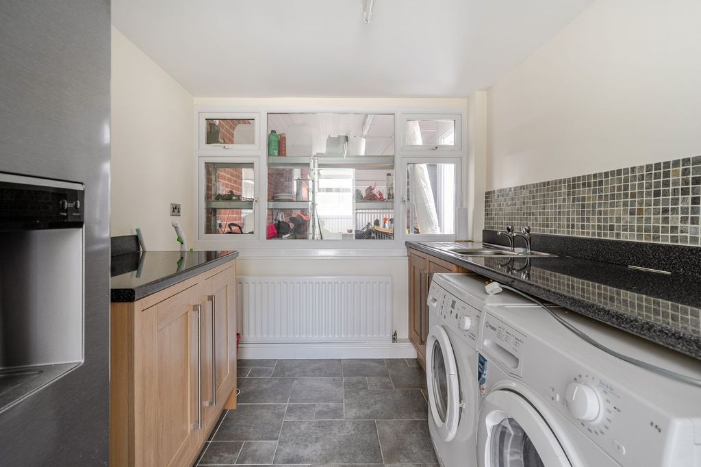 Additional image 4 of 4 bed detached bungalow for saleHolloway Drive, Pershore WR10