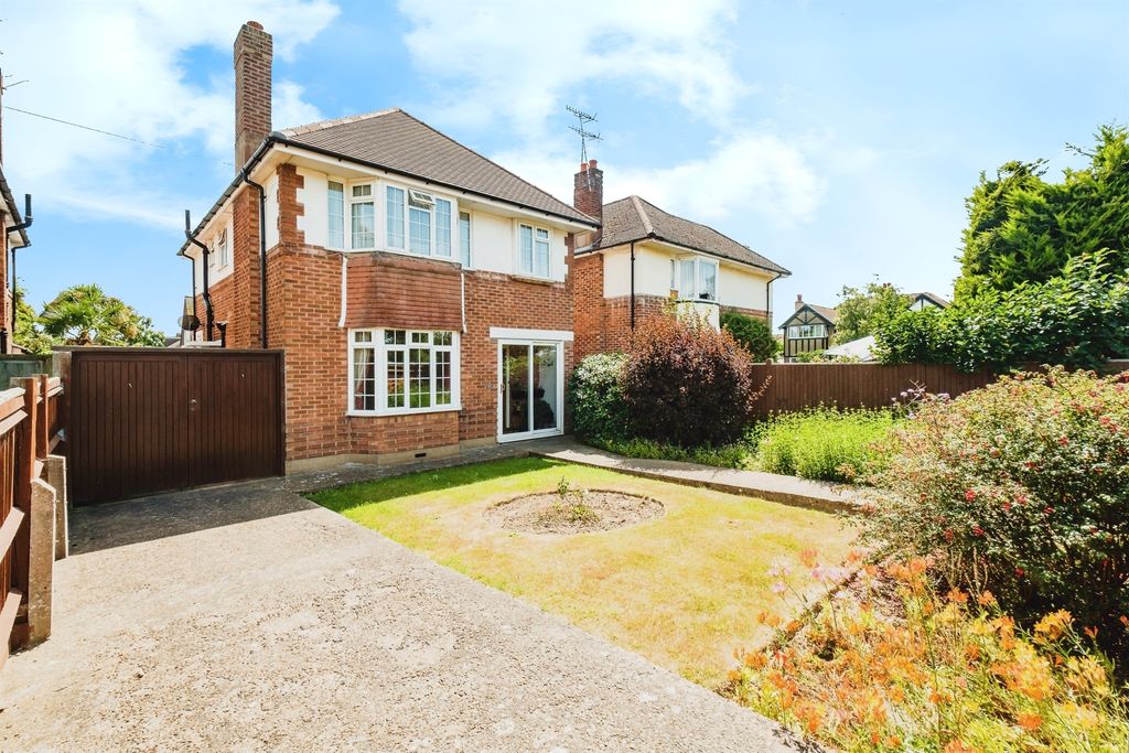 Property photo 1 of 16