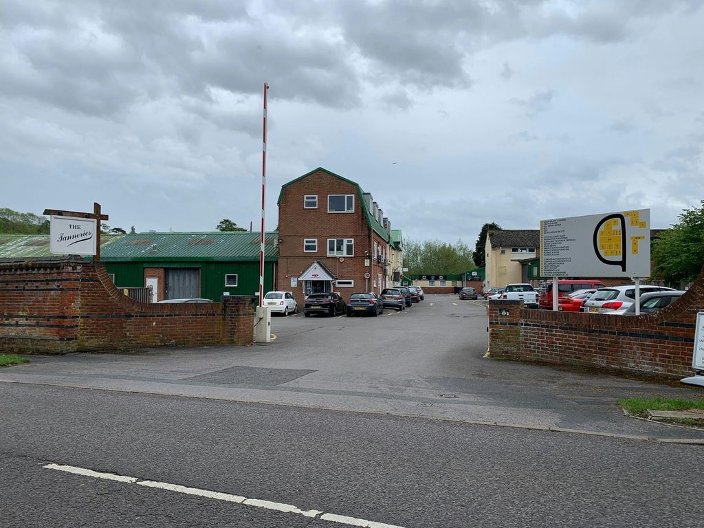 Property photo 1 of 7 9.Jpg