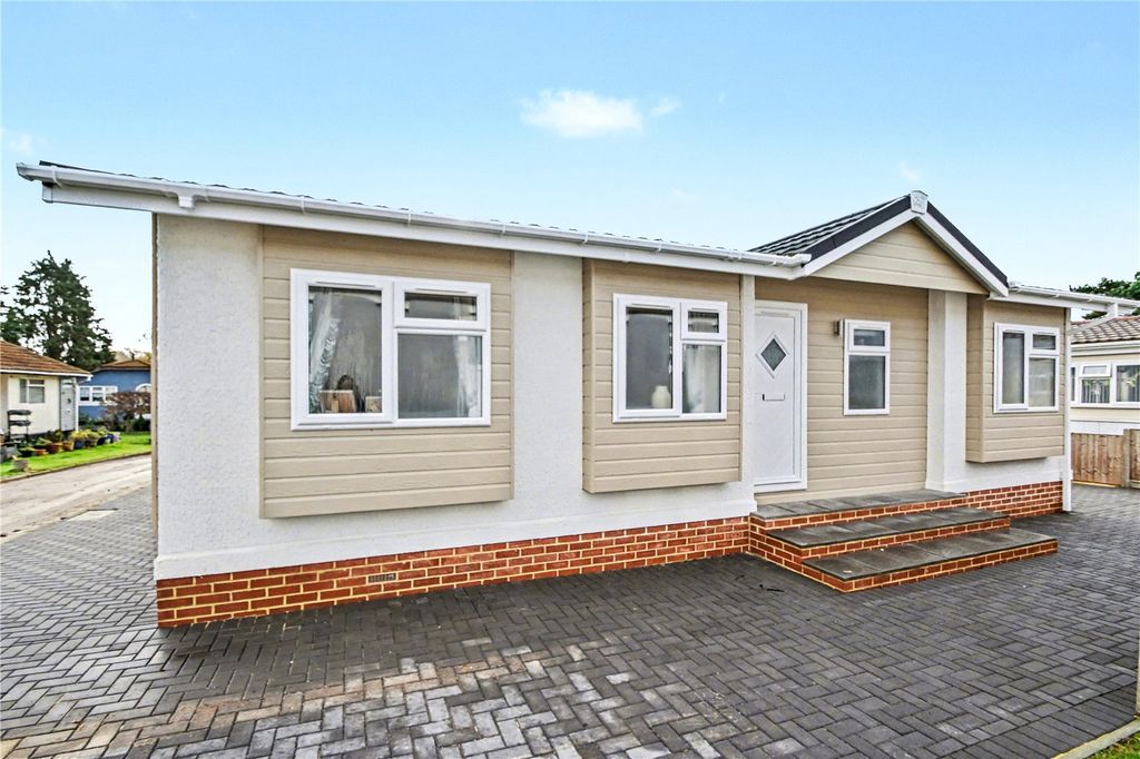 Property photo 1 of 16 Picture No. 15