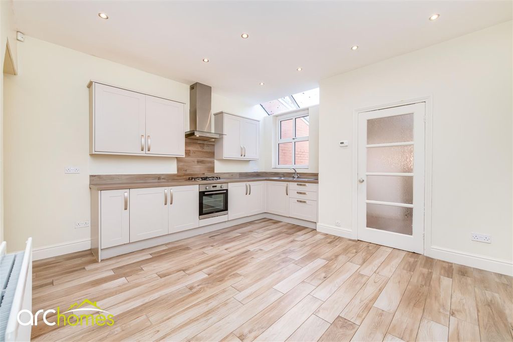 Property photo 3 of 28 Danes-6.Jpg