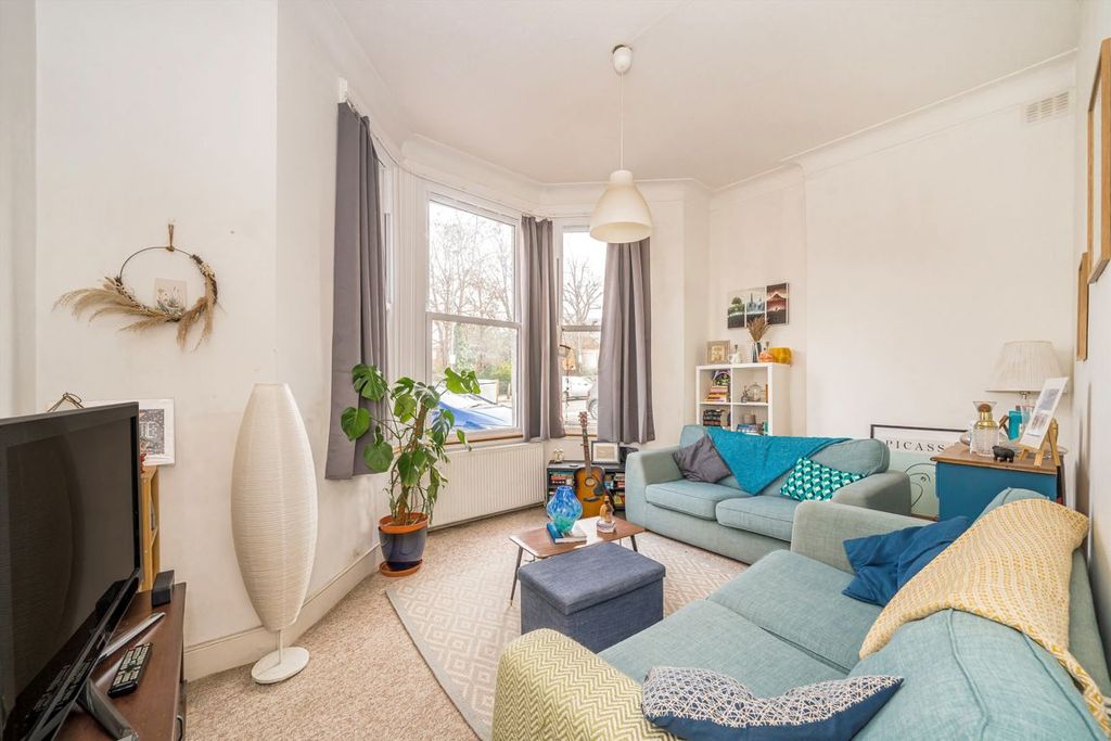 Property photo 2 of 6