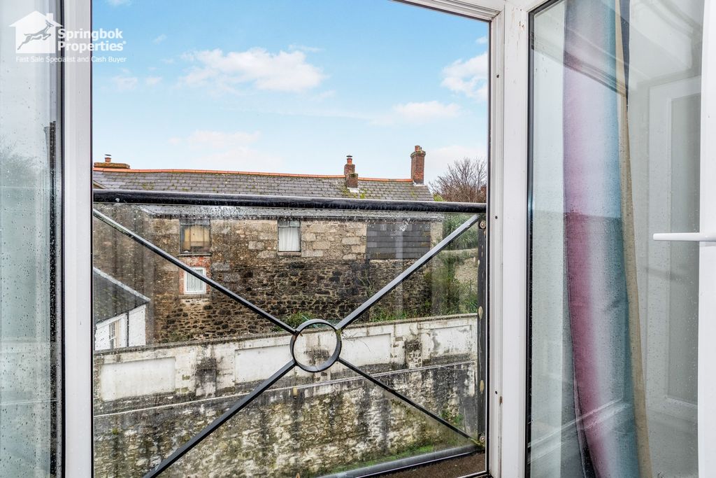 Property photo 3 of 8 Image 3