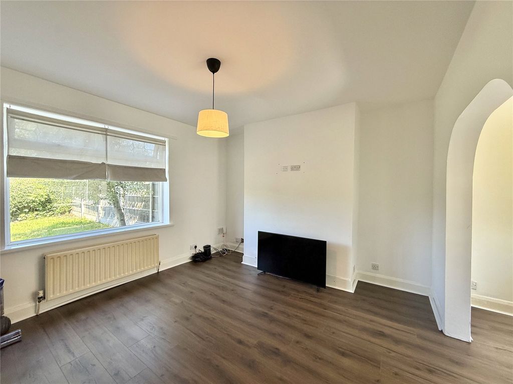 Property photo 3 of 15 Picture No. 08