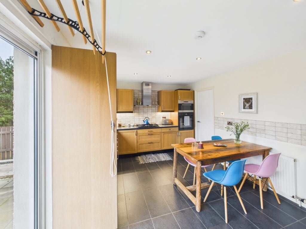 Property photo 3 of 25