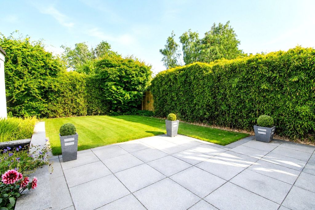 Property photo 2 of 17 Picture No. 28