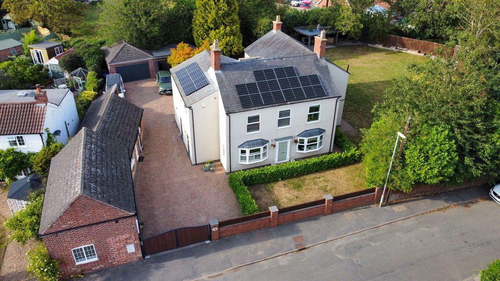 Property photo 1 of 34