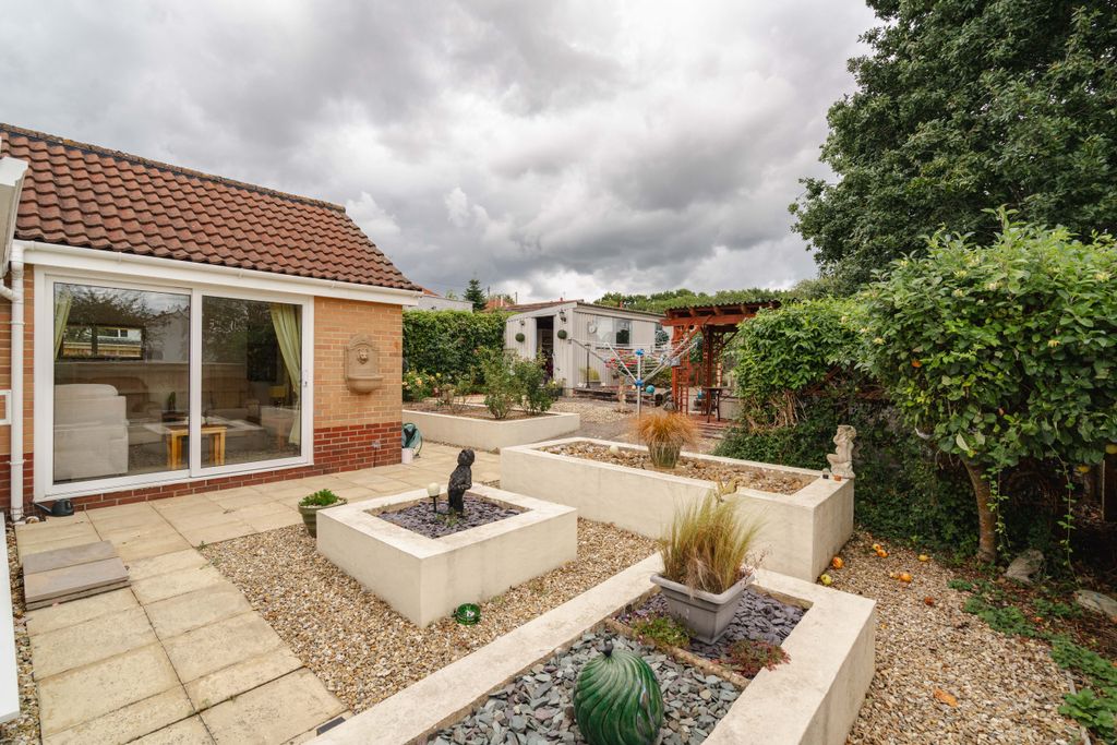 Property photo 3 of 17 3