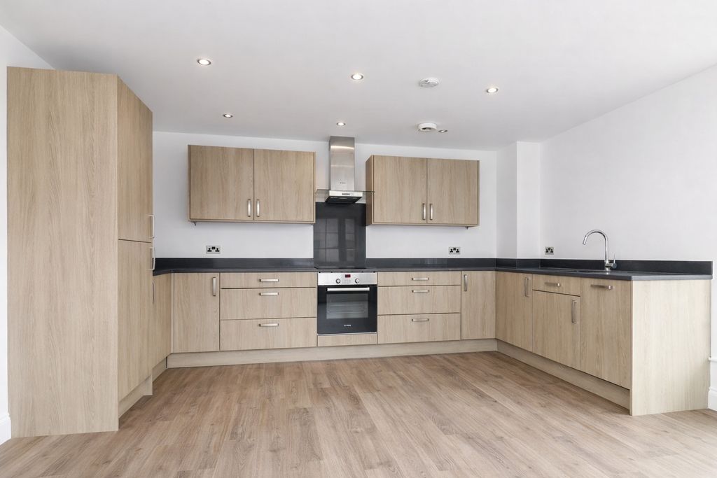 Property photo 3 of 7 Picture 3