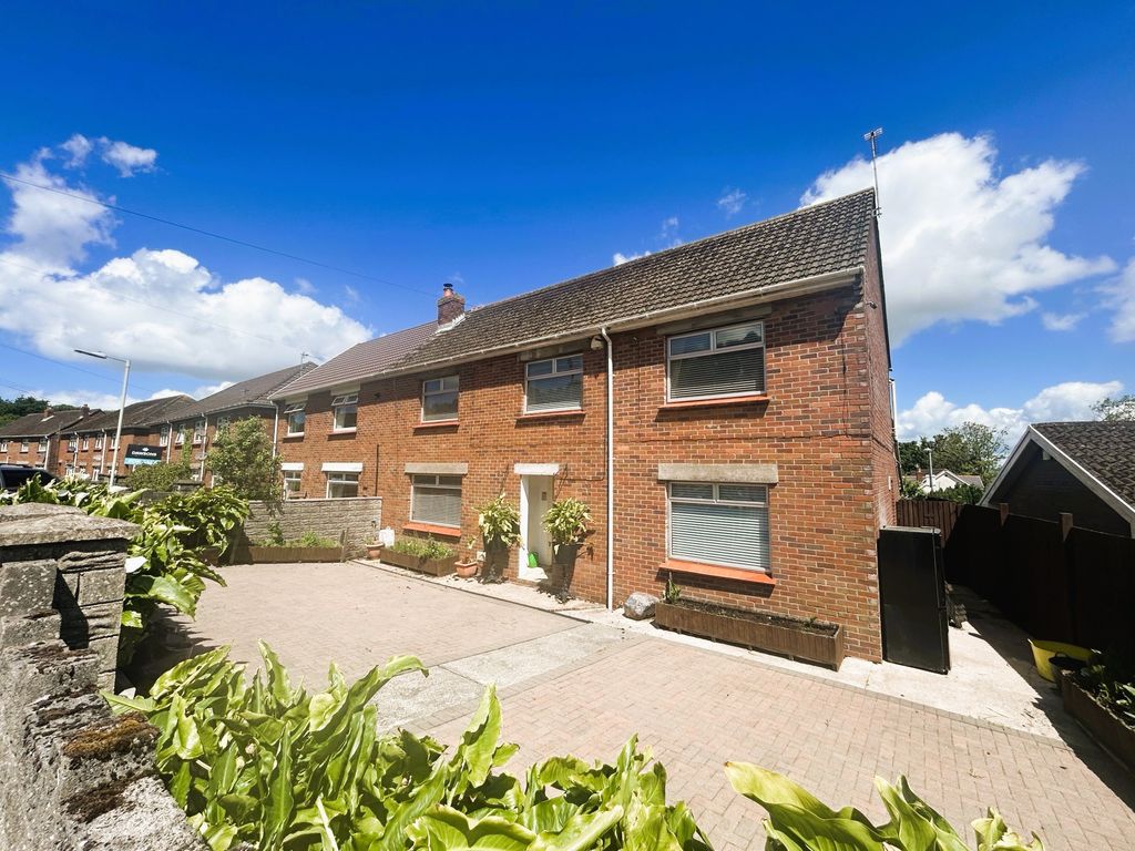Property photo 1 of 25