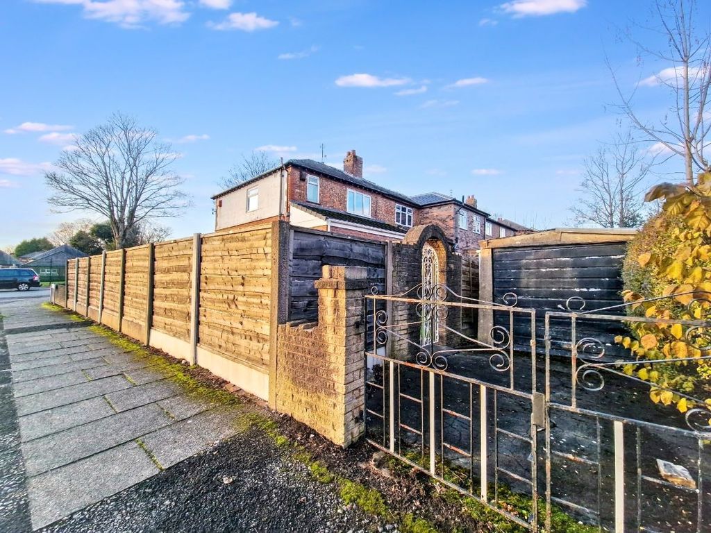 Property photo 3 of 23