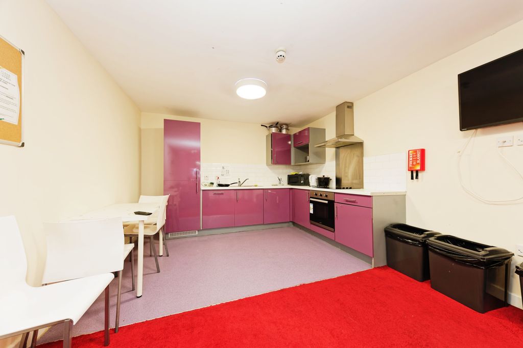 Property photo 2 of 14 Photography