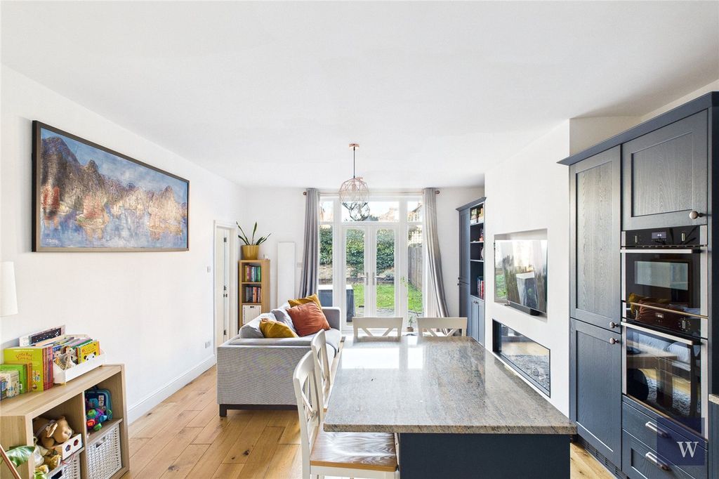 Property photo 2 of 16 Picture No. 02