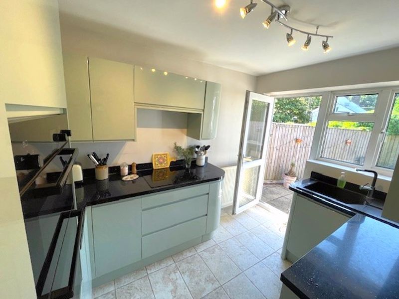 Property photo 2 of 11 Photo 11