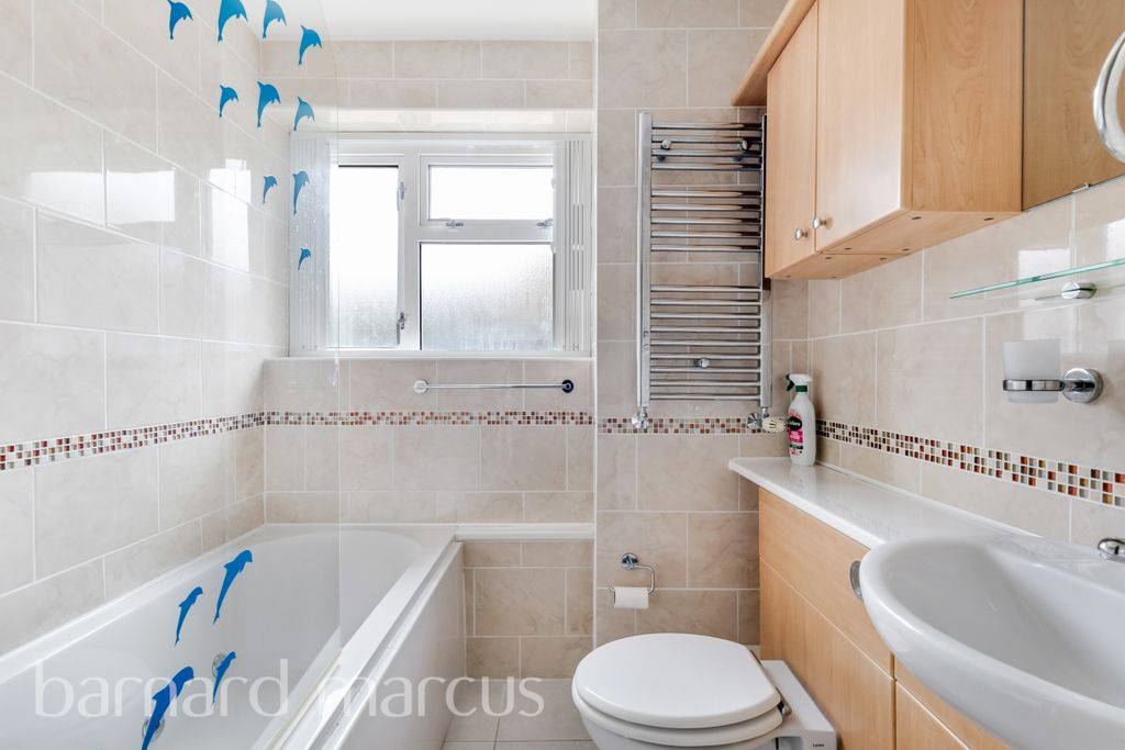 Property photo 1 of 5 Bathroom