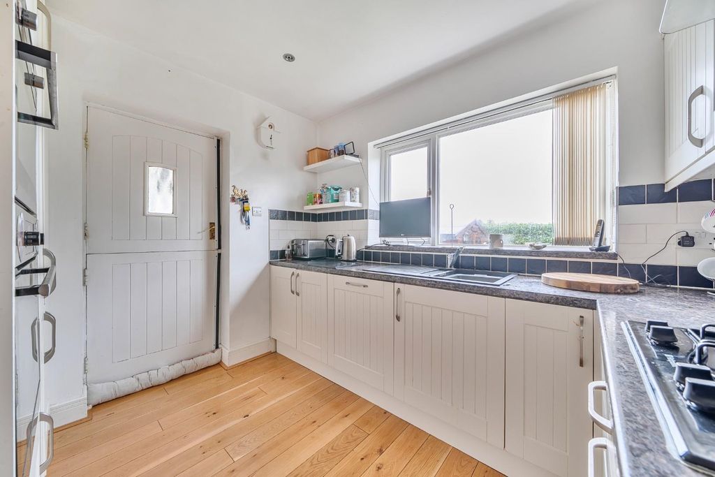 Property photo 3 of 19 1396844-14-6968E19Eb858d.Jpg