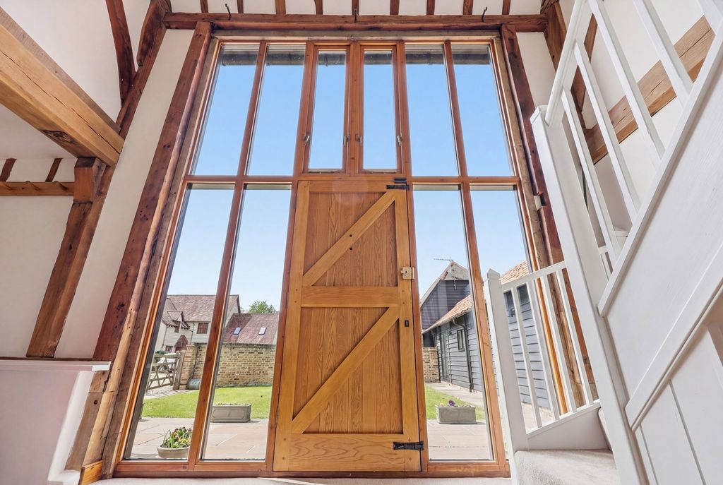 Property photo 3 of 47