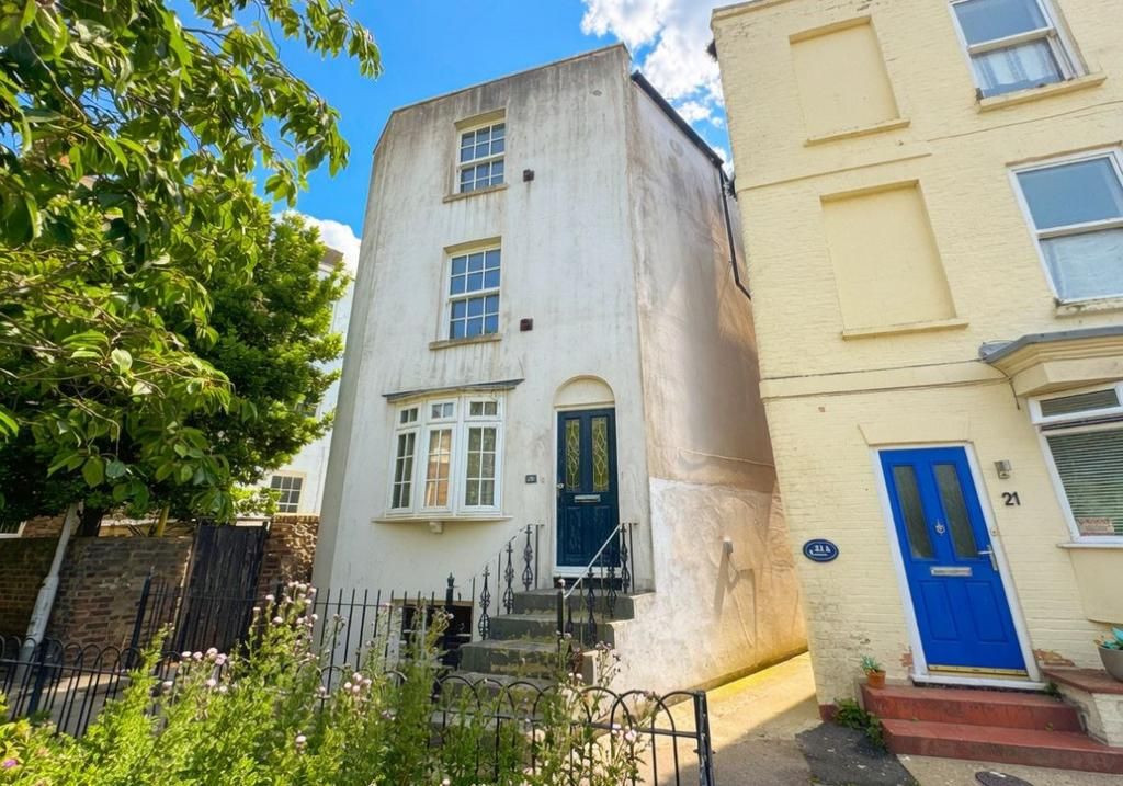 Property photo 1 of 10