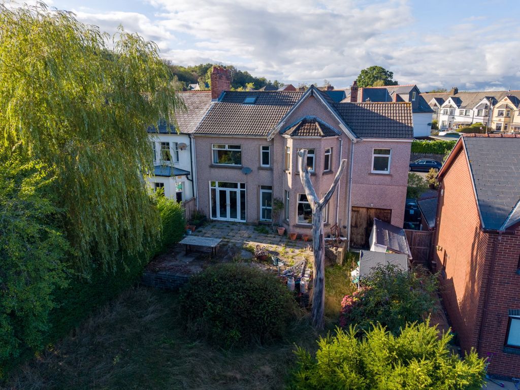 Property photo 1 of 85