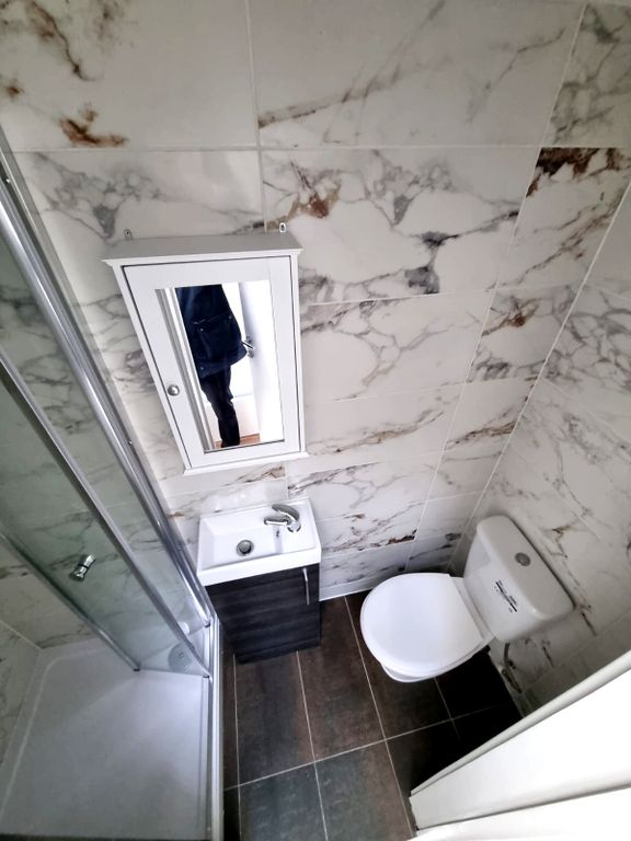 Property photo 1 of 4