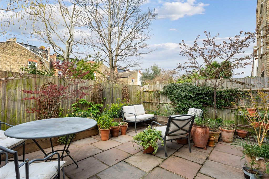 Property photo 2 of 16 Picture No. 09