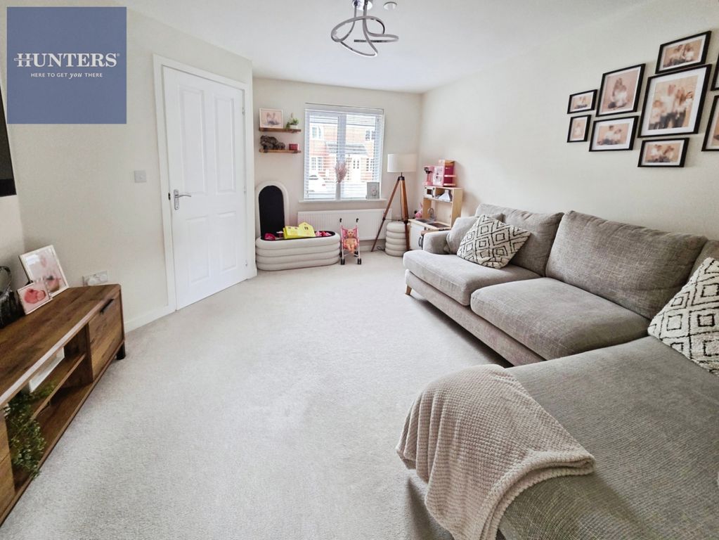 Property photo 2 of 12 Pbox-Img.Jpg