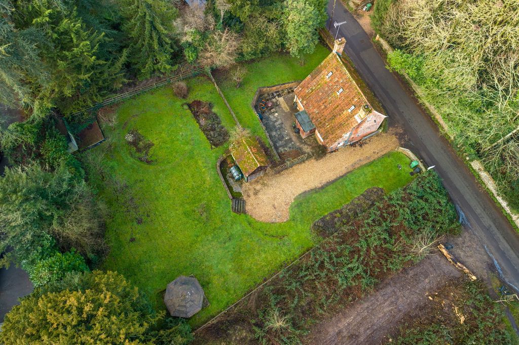 Property photo 3 of 23