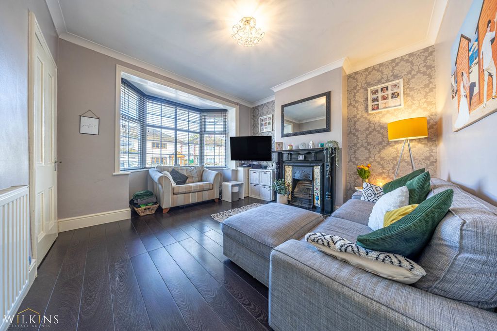 Property photo 2 of 32 Photograph