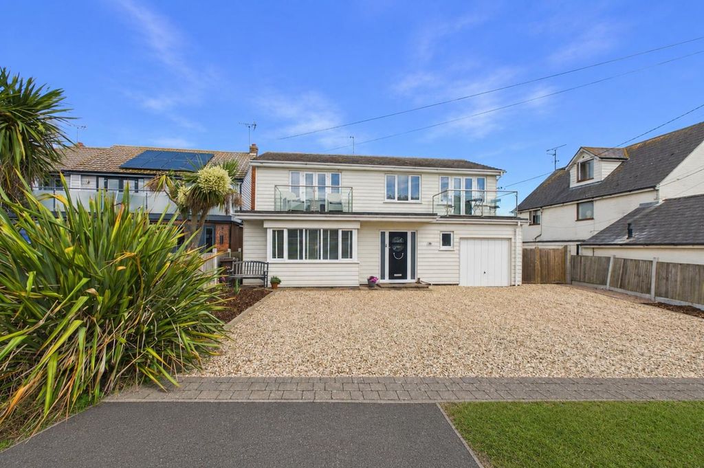 Property photo 1 of 32