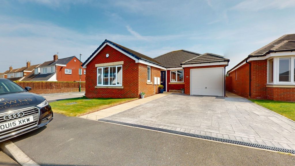 Property photo 2 of 51 4383473
