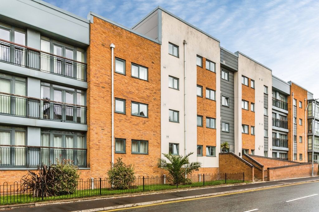 Property photo 1 of 9 Photo