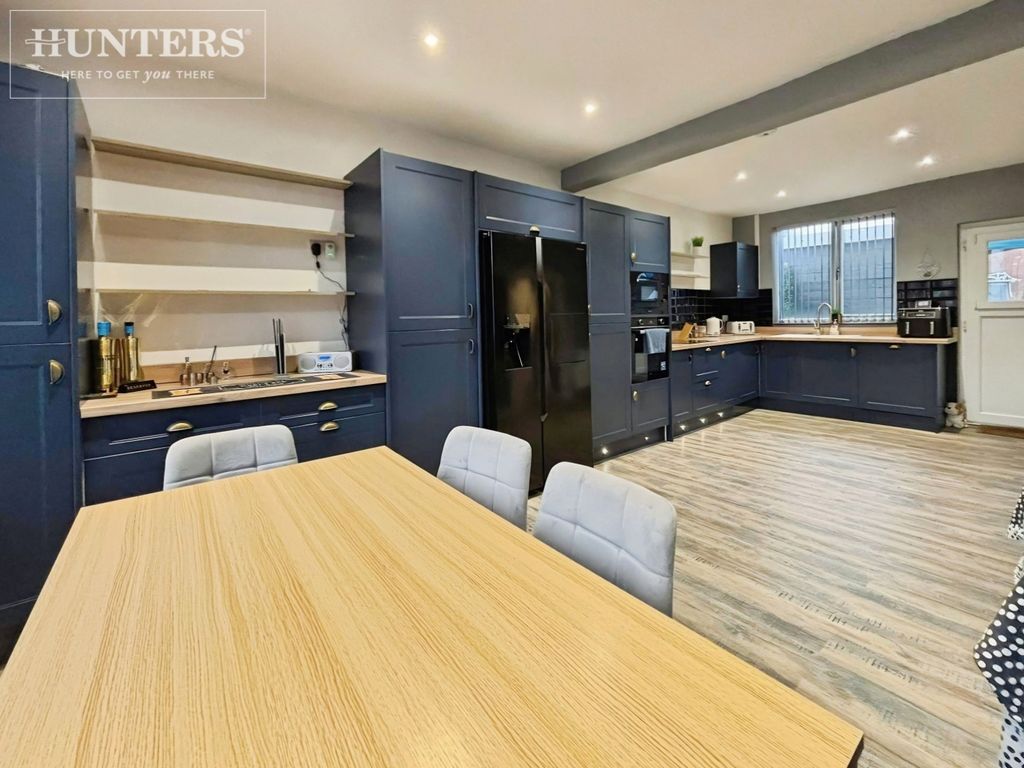 Property photo 2 of 19 Pbox-Img.Jpg