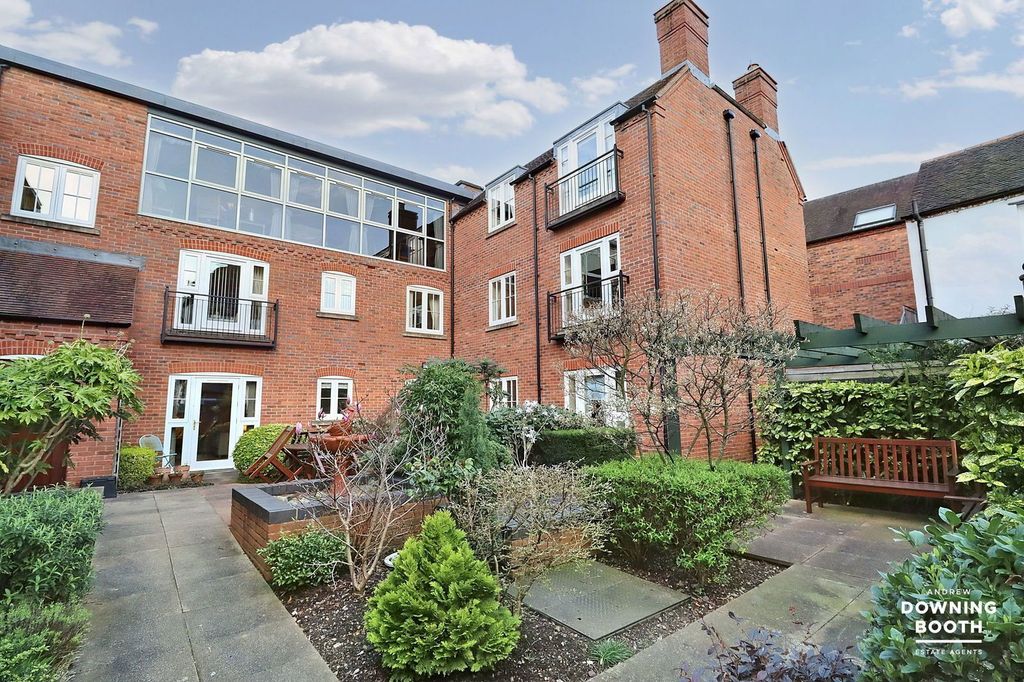 Property photo 1 of 24