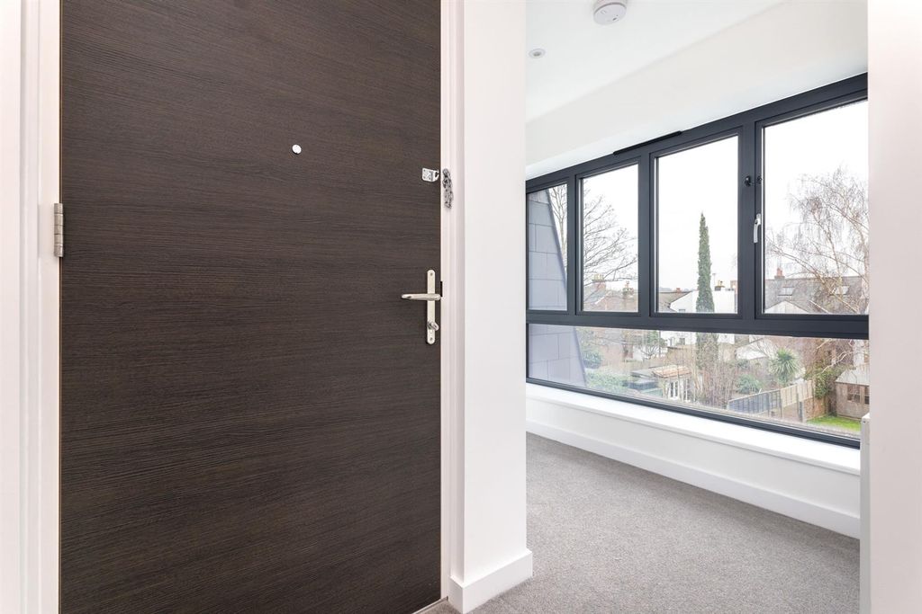 Property photo 3 of 23 12.Jpg