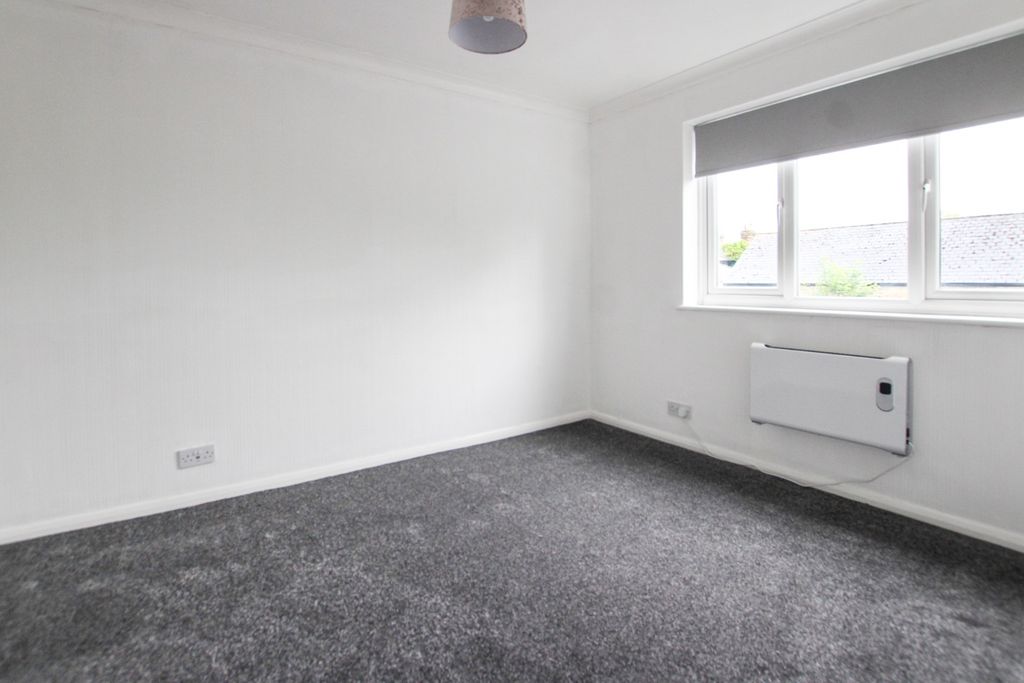 Property photo 2 of 7 4860962