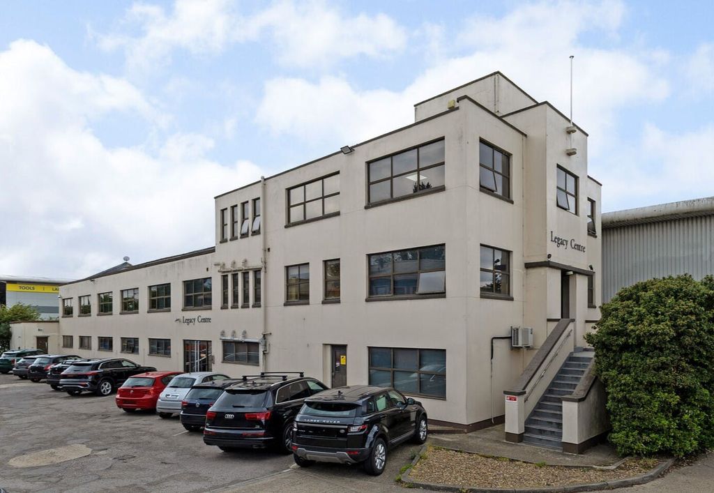 Property photo 1 of 9 107282_Legacy-Centre-Hanworth-Trading-Estate-Hampton-Road-12_Low Cropped.Jpg